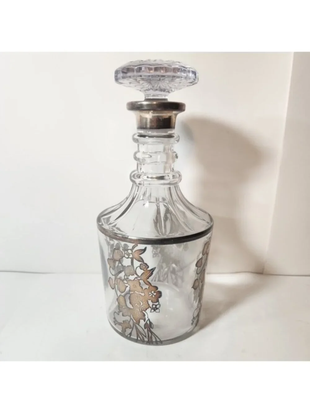 Vintage‎ Clear Glass Decanter Silver Floral Overlay with Faceted Stopper 9.5in